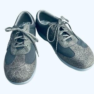 Traq by Allegra Lace Up Sneakers, Size 42/10.5 - 11, Gray